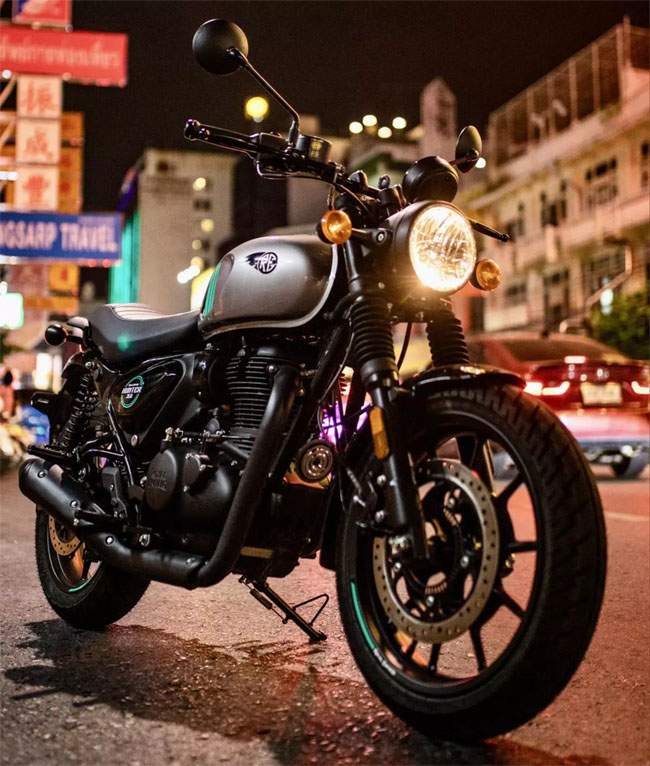 अब सस्ते में खरीदें Royal Enfield की लाजवाब बाइक, Apache की कीमत में मिलेगी क्रूज़र बाइक