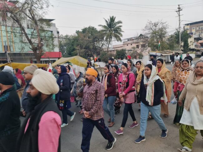Betul News : बहुत जन्म बिछड़े थे माधो, ये जन्म तुम्हारे लेखे, प्रकाश पूरब पर शहर में निकली प्रभात फेरी