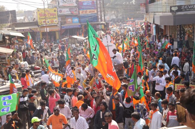 Betul BJP News : विशाल रैली के साथ हेमंत खण्डेलवाल ने कोठीबाजार क्षेत्र में किया जनसंपर्क