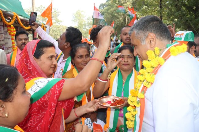 Betul Congress News : स्कूली छात्राओं के लिए कांग्रेस का बड़ा एलान, बोर्ड परीक्षा में मेरिट में आने वाली छात्राओं को मिलेगी २ लाख रुपये सम्मान निधि।निलय विनोद डागा