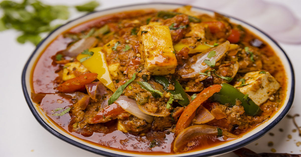 Kadhai Paneer: रेस्टोरेंट स्टाइल में बनाएं घर पर ही टेस्टी कढ़ाई पनीर, स्वाद ऐसा लाजवाब खाते रह जायेंगे लोग