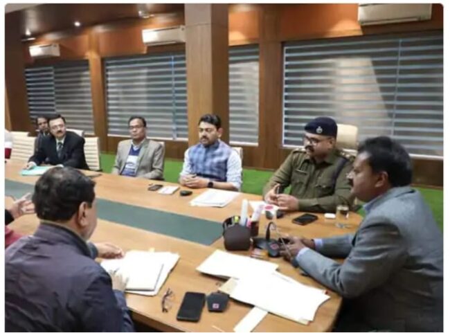 Chhindwara News : छिंदवाड़ा में खुले में नहीं बिकेगा मांस मटन सीएम के आदेश के बाद हरकत में आया प्रशासन छिंदवाड़ा कलेक्टर ने बैठक लेकर गठित किया दल