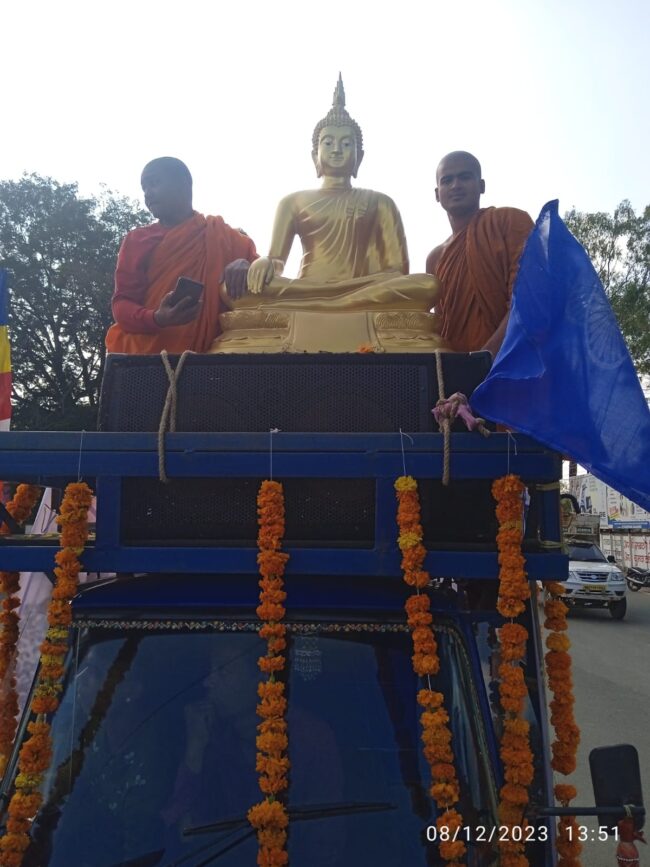 Betul Samachar : थाईलैंड से बैतूल पहुंची तथागत बुद्ध की अष्टधातु निर्मित प्रतिमा