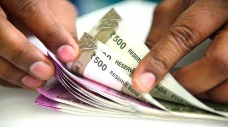 Business Idea : बंपर कमाई के लिए शुरू करें घर बैठे ये शानदार बिजनेस, बन जाएंगे करोड़पति