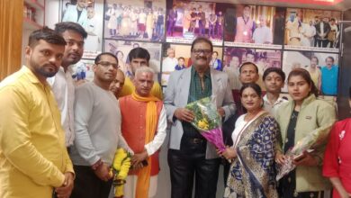 Chhindwara Today News : जन सेवा हिताय संगठन संगठन सुप्रसिद्ध तिरंगा फिल्म में अपना कमाल दिखाने वाले सुपरहिट अभिनेता दीपक शिर्के जी से एक मुलाकात टाटा हाउस
