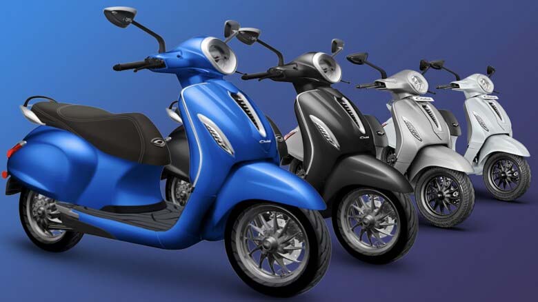 Bajaj Chetak EV : बजाज की इलेक्ट्रिक स्कूटर तेजी से लोगो को बना रही दीवाना, मात्र इतने रूपयों में ले जाए घर, जानें जबरदस्त फीचर्स