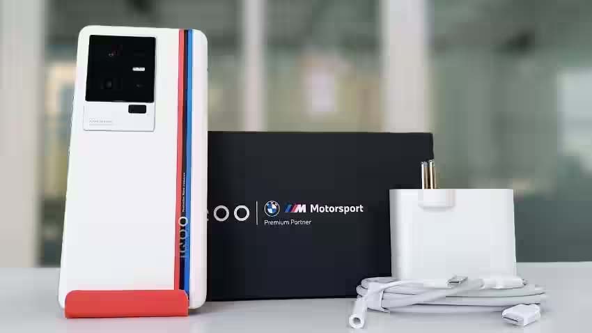 IQOO 11 5G : 12,000 के डिस्काउंट में खरीदें 24GB रैम वाला 5G फोन, साथ मिलेगा 3000 वाला इयरबड्स एकदम FREE