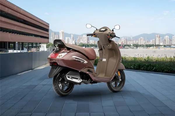 Electric Scooter : महिलाओं के लिए बेस्ट हैं ये 5 पावरफुल स्कूटर, फीचर्स जान करेंगा खरीदने का मन, जानें कीमत