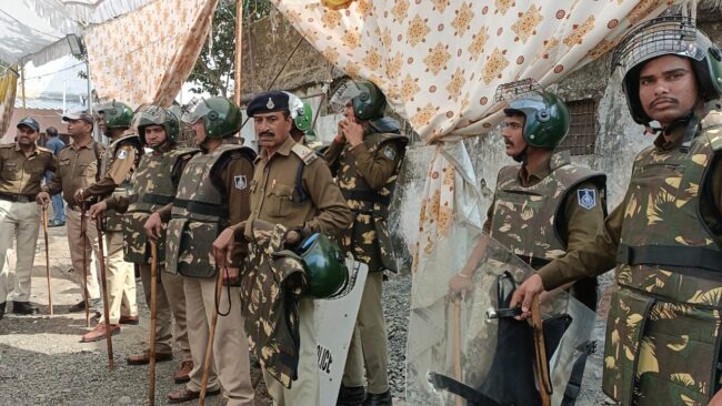 Betul News : मारपीट के प्रकरण में आरोपी के अतिक्रमित घर और प्रॉपर्टी पर चला बुलडोजर