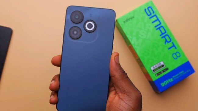 Infinix Smart 8 : 8GB रैम और 50MP कैमरे के साथ आ रहा धांसू Smart 8 फोन, कीमत होगी 8 हजार से भी कम