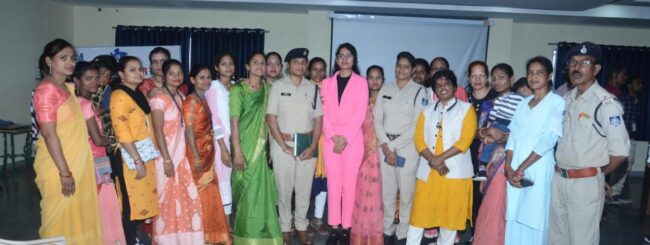 Betul Samachar : मुक बधिरों ने ईशारों में किया संवाद, ट्रांसलेटर की मदद से अधिकारियों ने जानी समस्याएं