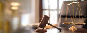 MP High Court: पुलिस कमिश्नर को हाईकोर्ट का कारण बताओ नोटिस, अगली सुनवाई में होना होगा पेश