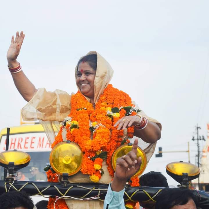 MLA Anubha Munjare: 10 साल रही नपा अध्यक्ष