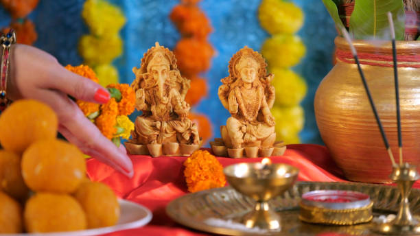 Diwali Festival 2024: 31 अक्टूबर या 1 नवंबर, जानें कब और कैसे करें लक्ष्मी पूजन