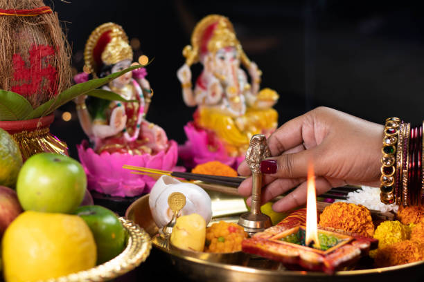Diwali Festival 2024: 31 अक्टूबर या 1 नवंबर, जानें कब और कैसे करें लक्ष्मी पूजन