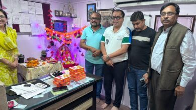 Betul News : 1937 से संचालित मुल्ला पेट्रोल पंप ईएमएच कोठी बाजार में ग्राहकों को बांटे उपहार