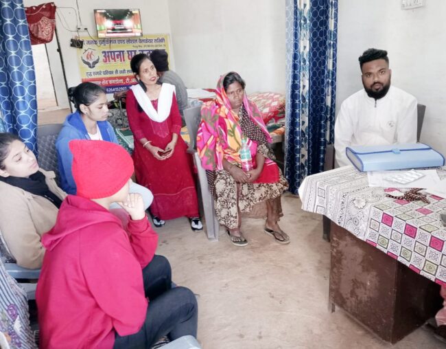 Betul Today News : हेल्प केयर टीम ने मानसिक विक्षिप्त महिला को पहुंचाया अपना आश्रम 