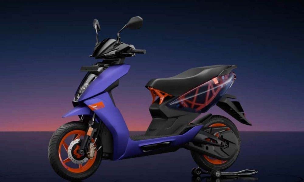 Ather 450 Apex : धांसू फीचर्स के साथ लॉन्‍च हुआ Ather 450 Apex, सिंगल चार्ज में देगा 157km की रेंज, जानें कीमत