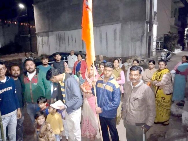 Betul Today News : अयोध्या से आये पूजित अक्षत और निमंत्रण पत्र किए वितरित