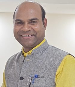 Chhindwara News : डॉ. अरुण खोबरे का नाम मैजिक बुक ऑफ रिकार्ड में दर्ज