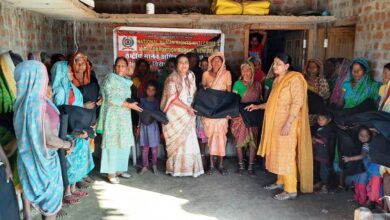 Betul News : ब्युरो ने ठंड से बचने किए कंबल वितरण
