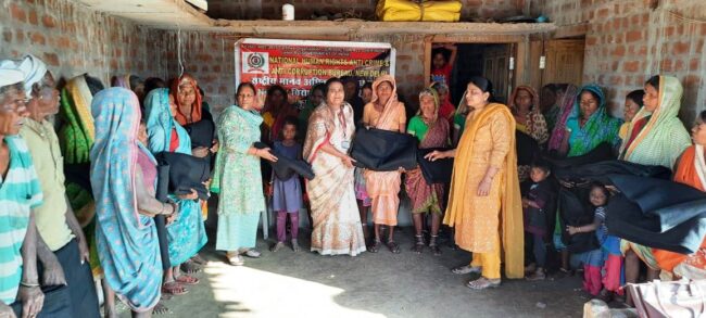 Betul News : ब्युरो ने ठंड से बचने किए कंबल वितरण