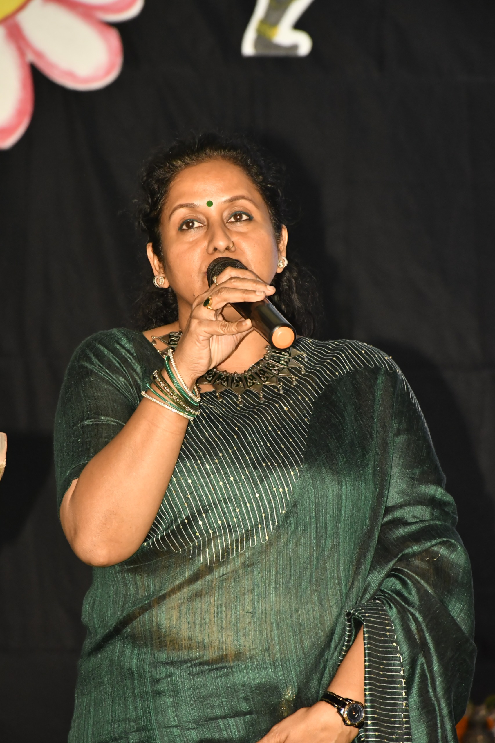 Betul Today News : किड्स के साथ मदर्स को प्लेटफार्म देने आरडी किड्स में क्रेजी मेनिया आयोजित