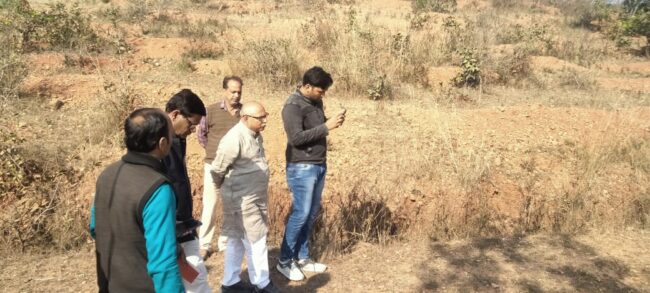 Betul News : मेडिकल कॉलेज के लिए बैतूल विधायक ने कोसमी में भूमि चयनित की