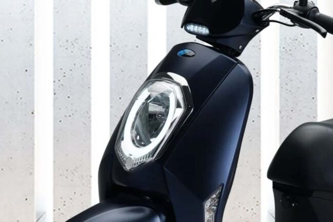 Poise Grace electric scooter : Poise ने लॉन्च किया सबसे सस्‍ता Electric Scooter, सिंगल चार्ज में देता है 100 किमी की रेंज, जानें कीमत