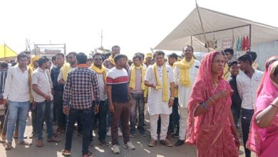 Betul News : नाबालिग से दुराचार के विरोध में जयस ने किया मोहदा थाने का घेराव, विशेषाधिकारों का संरक्षण करते हुए आदिवासियों पर अत्याचार रोकने की मांग