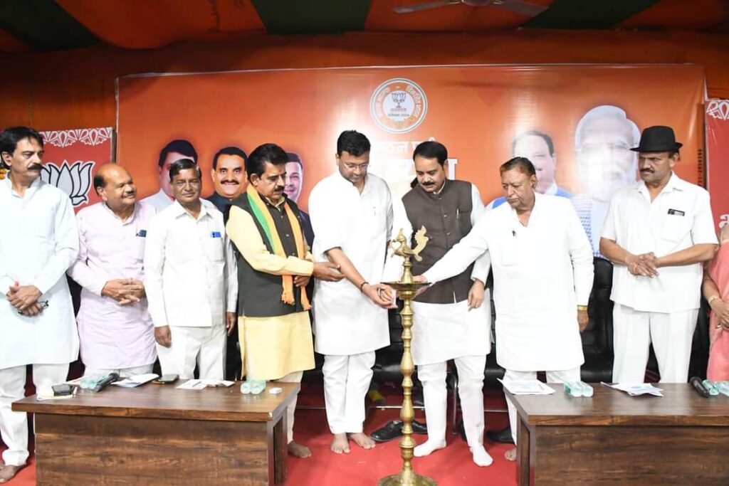 Indore Politics: इंदौर में भाजपा संगठन कार्यशाला, कांग्रेस जहां हारी, वहां फिर नहीं जीती – रणवीर सिंह रावत