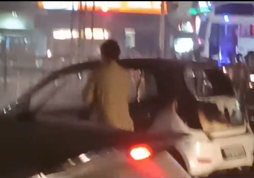 Indore Car burnt News: फायर ब्रिगेड ने समय रहते आग पर पाया काबू